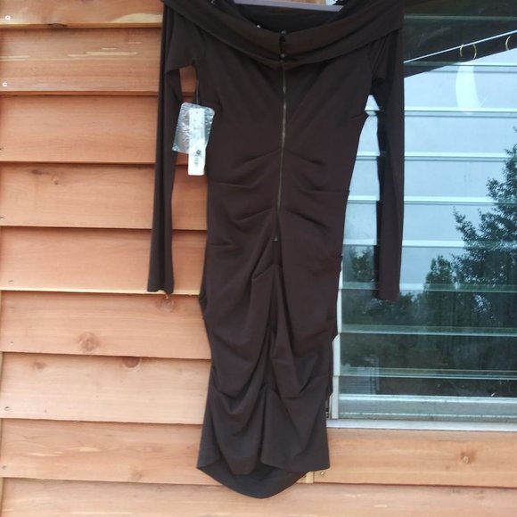 NWT - Nicole Miller Off the shoulder brown dress - Picture 5 of 16